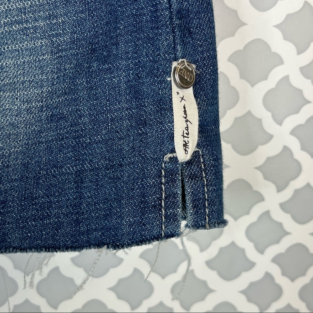 EUC One Teaspoon 2020 Medium Wash Two-Tone Distressed Denim Mini Skirt - Picture 9 of 12